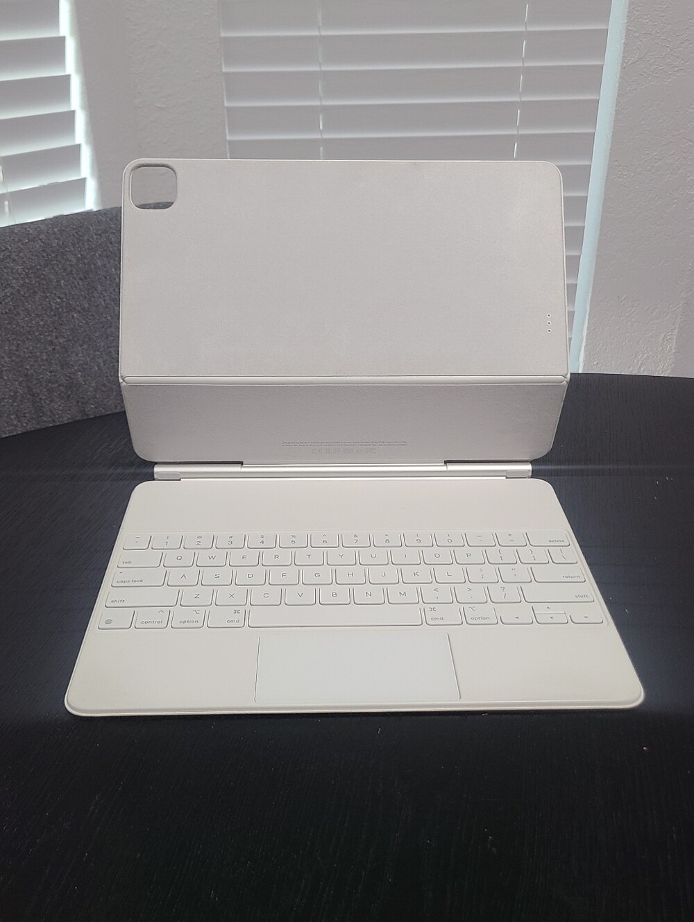 Apple Magic Keyboad Case ipad pro 12.9 M2 - Model A2480